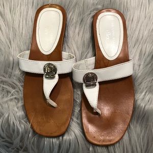 AK Ann Klein Flex white Sandals- Size 7.5